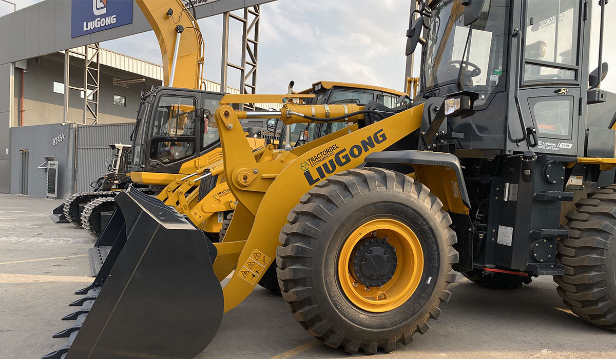 _0005_tractorbel6